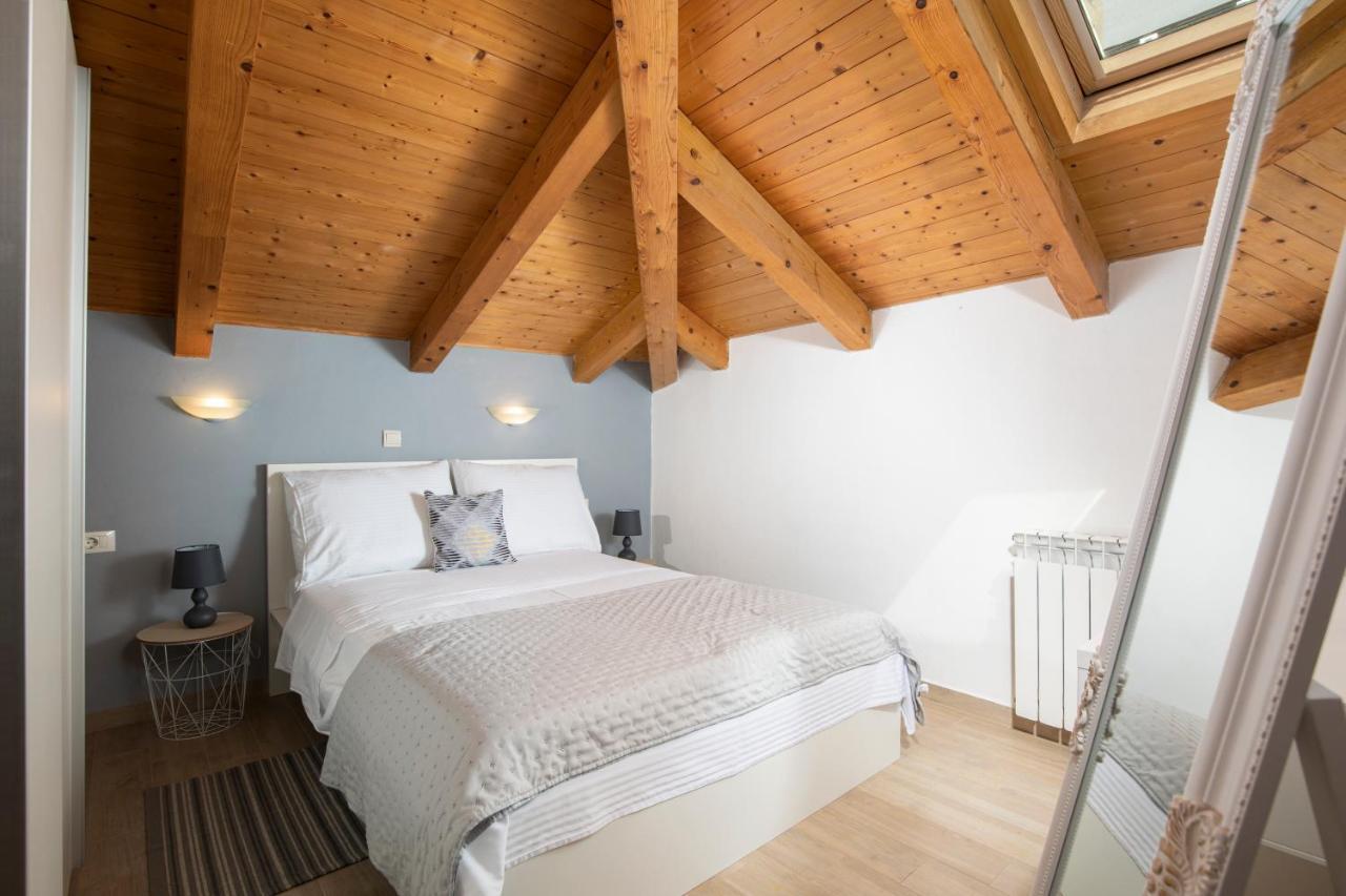 History Apartment Villa Veruda PUY 외부 사진