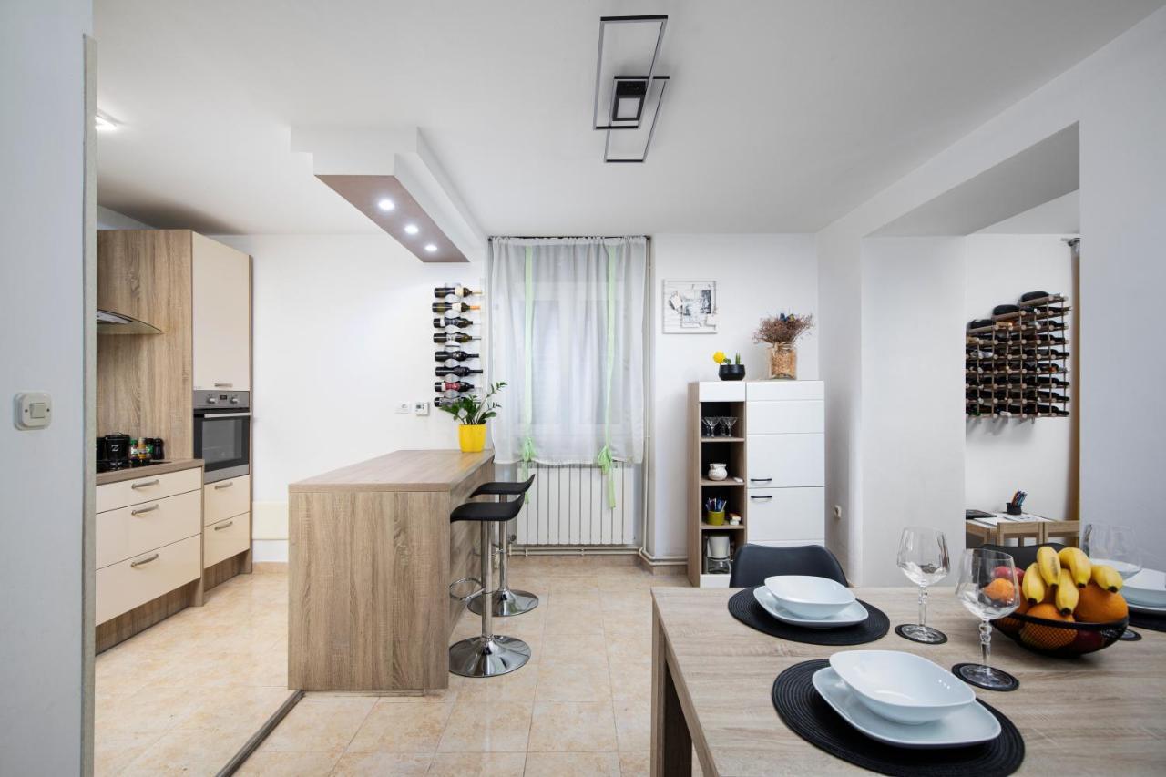 History Apartment Villa Veruda PUY 외부 사진